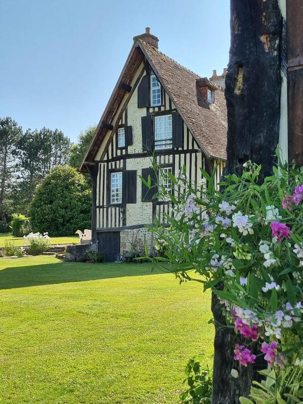 Maison ancienne - 400 m² - 13 pièces