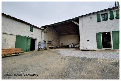 Maison en pierre - 105 m² - 5 pièces