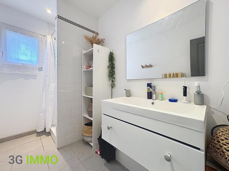 Maison traditionnelle - 145 m² - 6 pièces