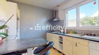 Pavillon - 83 m² - 4 pièces