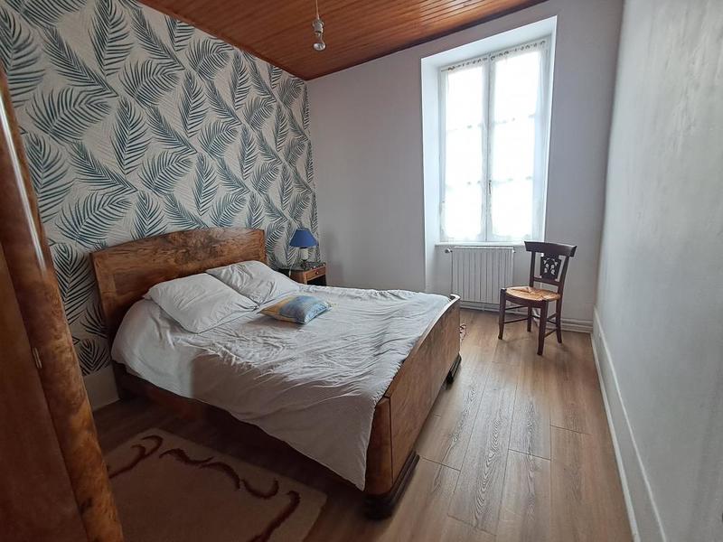 Maison - 260 m² - 11 pièces