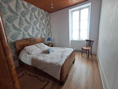 Maison - 260 m² - 11 pièces