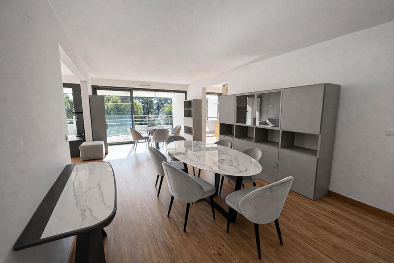 Appartement - 147 m² - 5 pièces