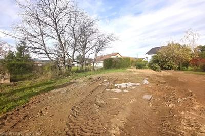 Terrain - 2 700 m²