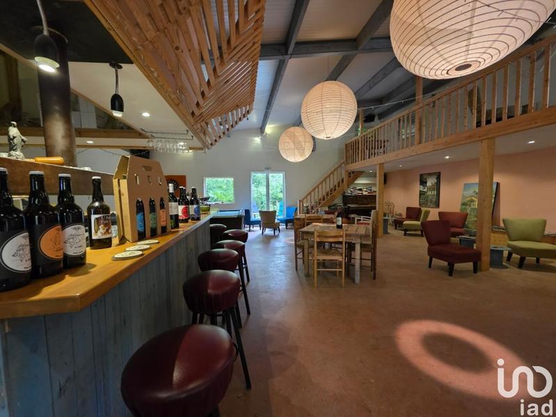 Local commercial - 165 000 m²