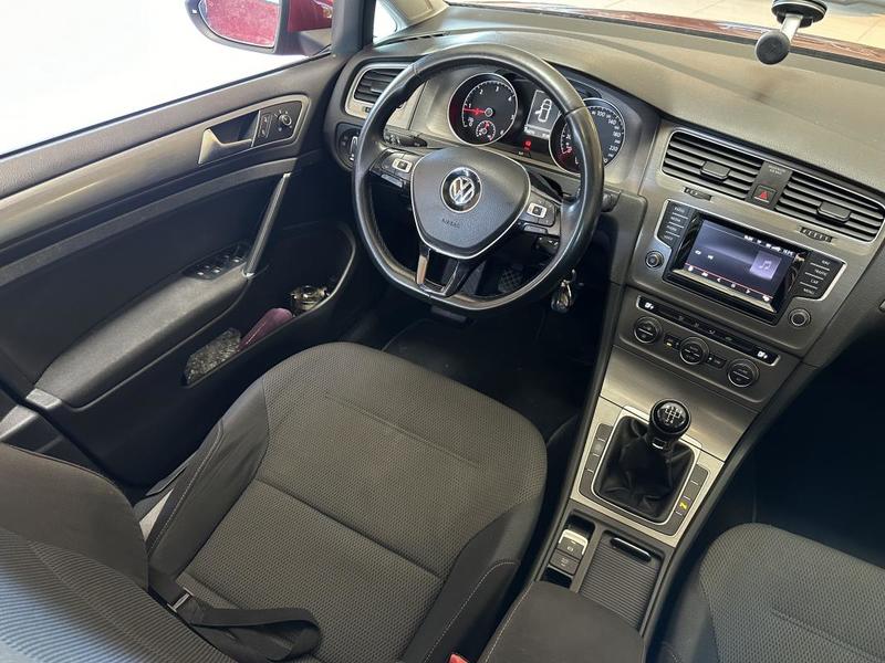 Volkswagen Golf 1.6 Tdi - 110ch Bluemotion technology Suivi complet