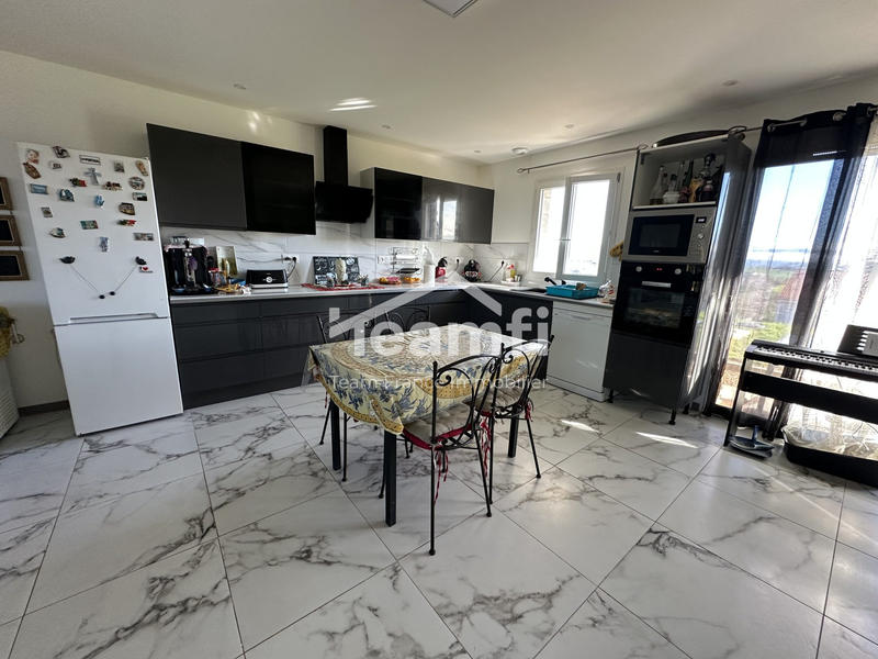 Maison - 136 m² - 5 pièces