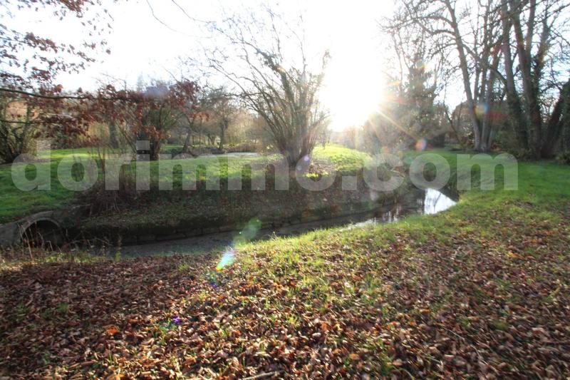 Moulin - 198 m² - 7 pièces