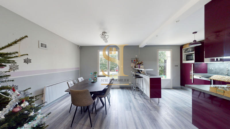 Maison - 85 m² - 4 pièces