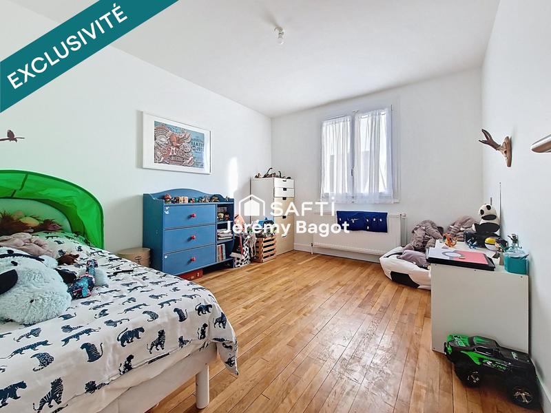 Maison - 160 m² - 8 pièces