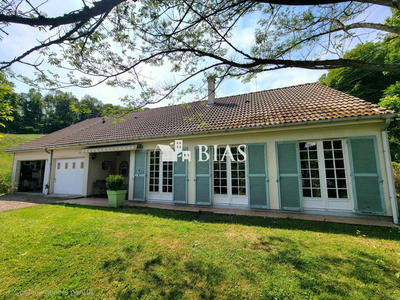 Maison - 110 m² - 4 pièces