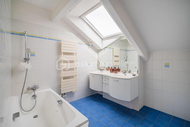 Maison - 143 m² - 5 pièces