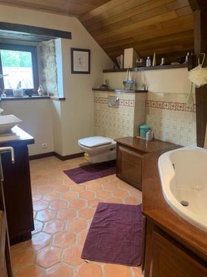 Propriété - 205 m² - 6 pièces