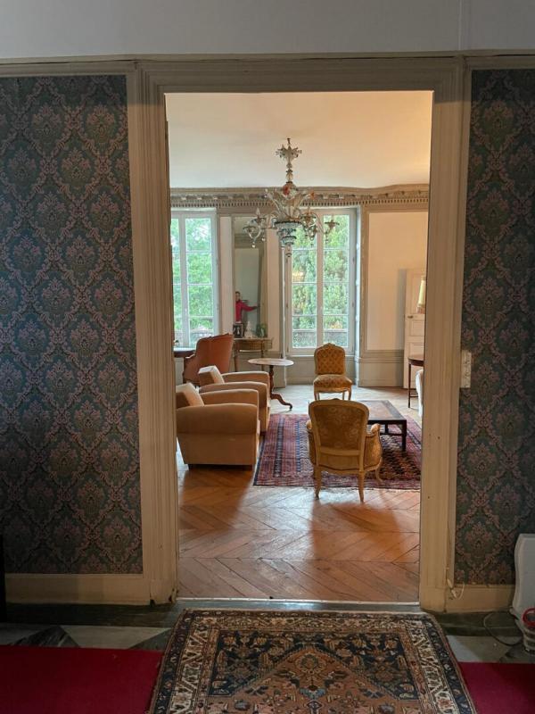 Appartement - 250 m² - 7 pièces