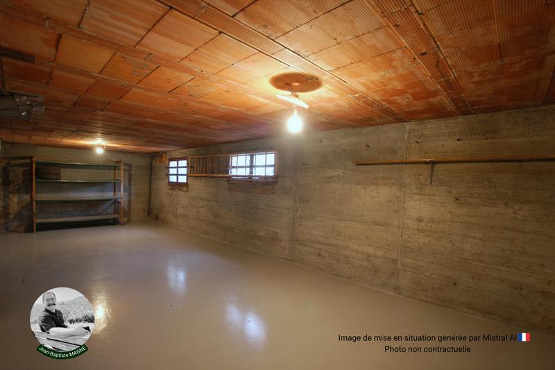 Maison - 96 m² - 5 pièces