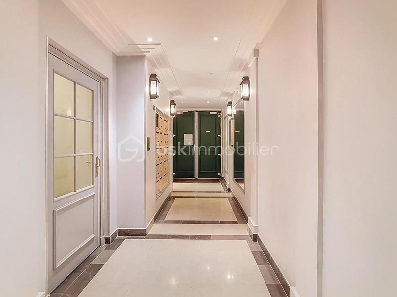 Appartement - 96 m² - 4 pièces