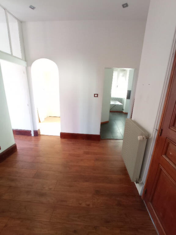 Appartement - 180 m² - 5 pièces