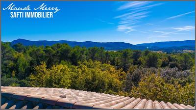 Maison - 170 m² - 8 pièces