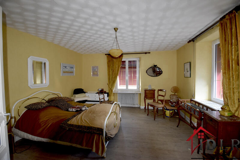 Maison - 162 m² - 6 pièces