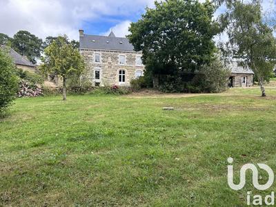 Maison - 260 m² - 7 pièces