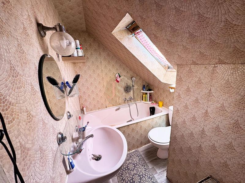 Maison - 87 m² - 4 pièces