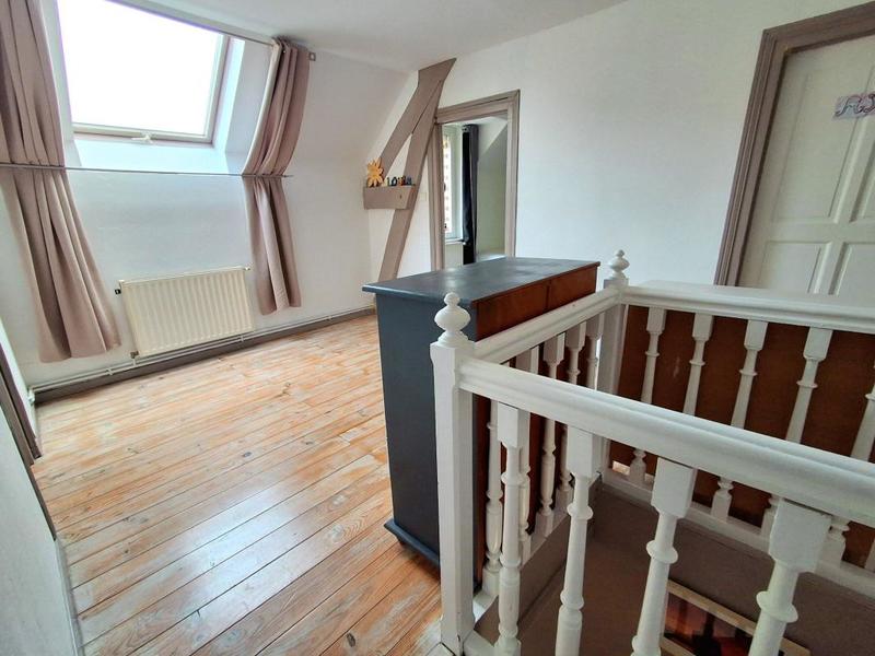 Maison - 185 m² - 7 pièces