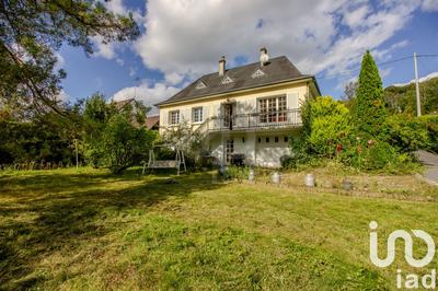 Maison - 136 m² - 6 pièces