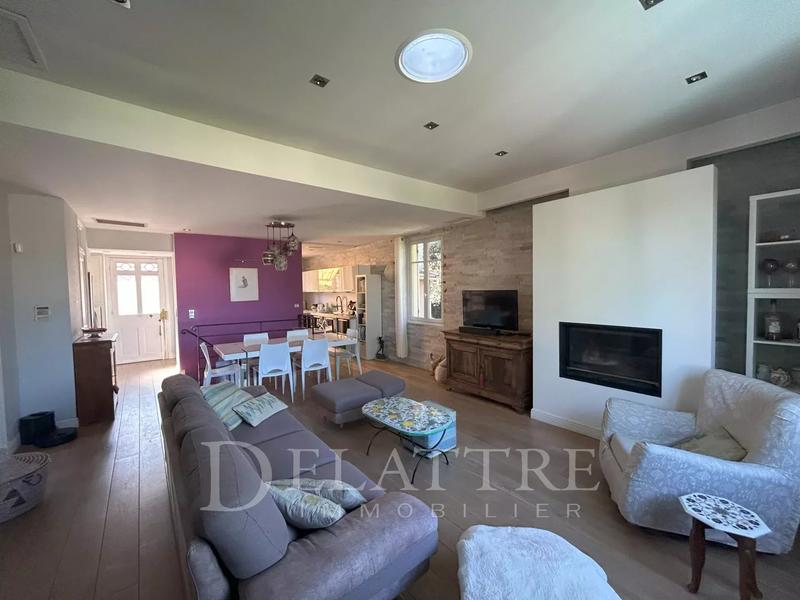 Villa - 160 m² - 8 pièces