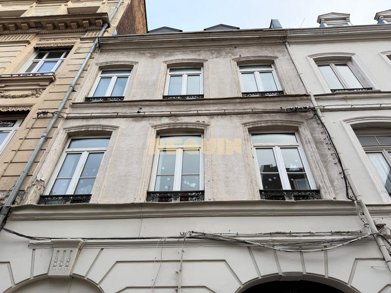 Appartement - 96 m² - 6 pièces