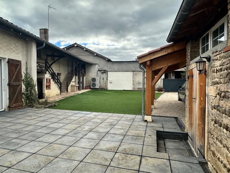 Maison ancienne - 180 m² - 6 pièces