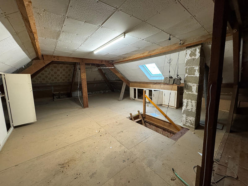 Maison - 82 m² - 5 pièces