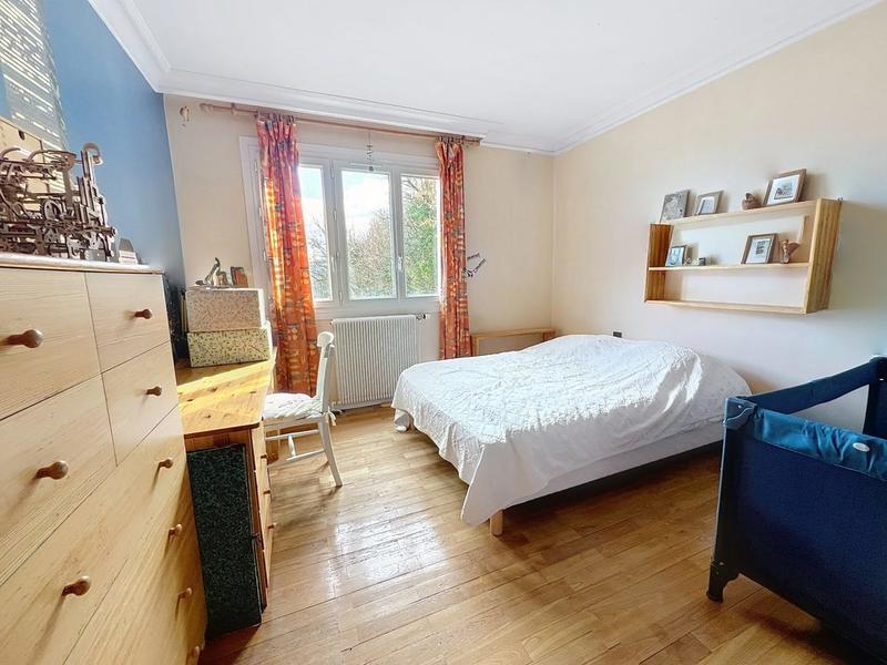 Maison - 191 m² - 7 pièces