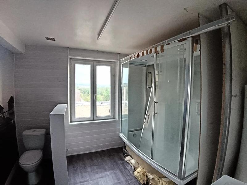 Maison - 180 m² - 7 pièces