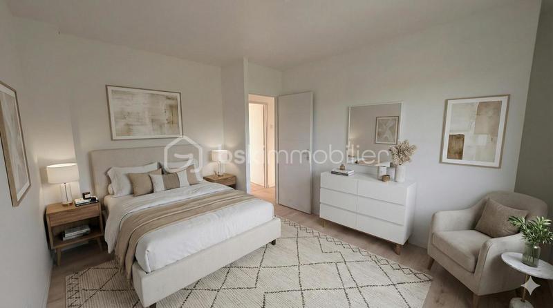 Maison - 143 m² - 8 pièces