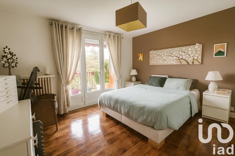 Appartement - 95 m² - 5 pièces