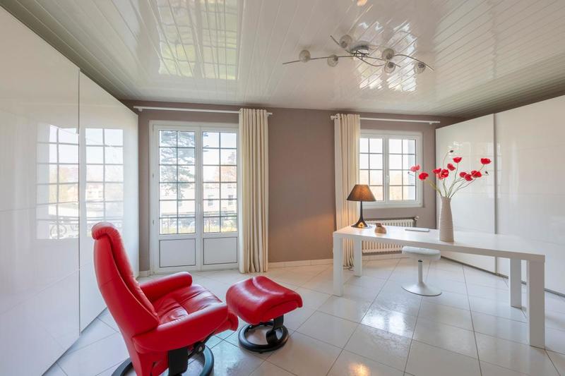 Maison - 269 m² - 8 pièces