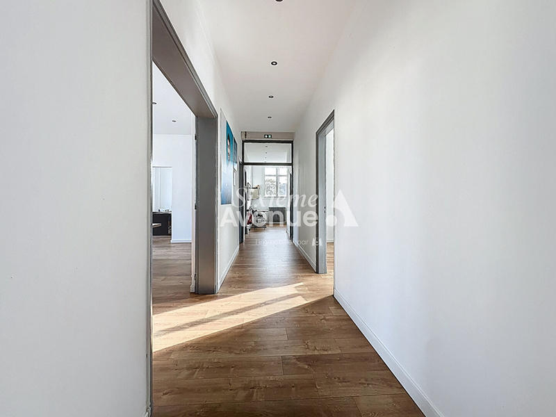 Local commercial - 111 m²