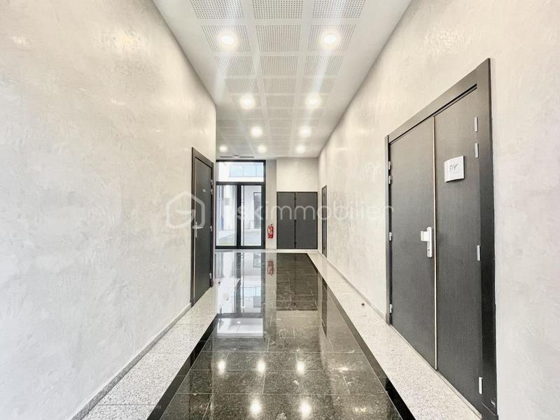 Bureau - 33 m² - 2 pièces