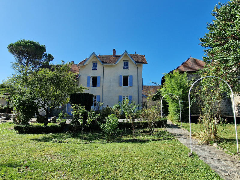 Maison - 190 m² - 10 pièces