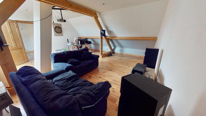 Maison - 190 m² - 7 pièces