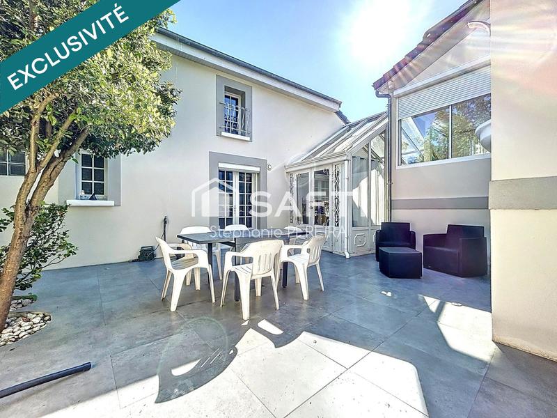 Maison - 157 m² - 7 pièces