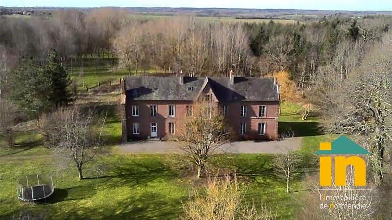 Demeure - 286 m² - 12 pièces