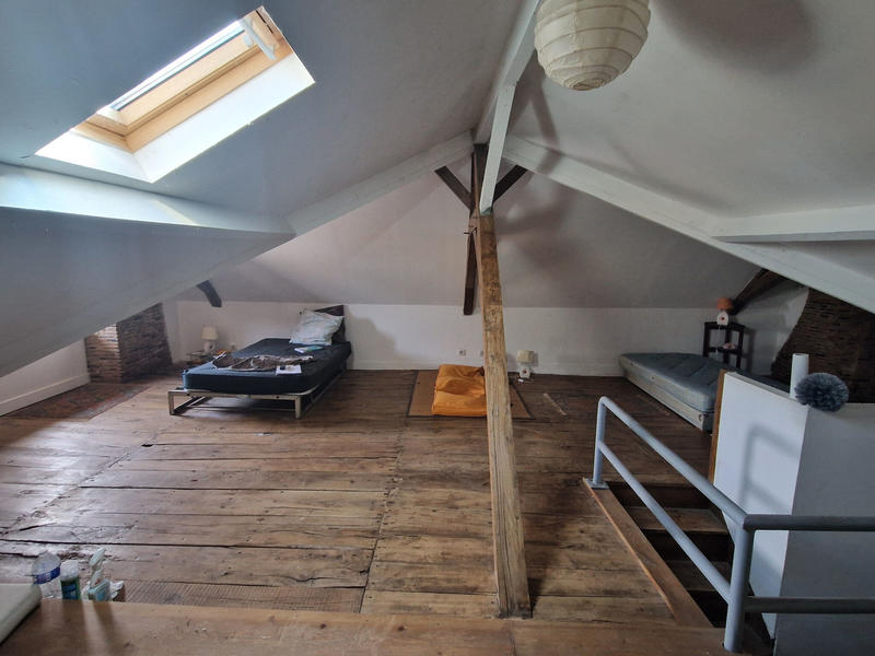 Maison - 232 m² - 7 pièces