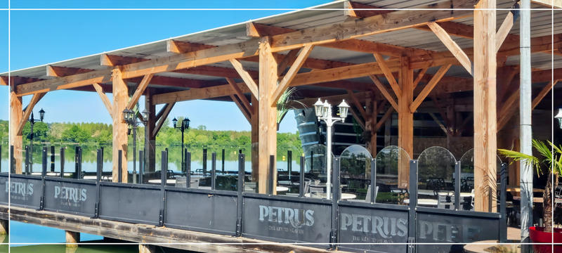 Local commercial - 256 m² - 8 pièces