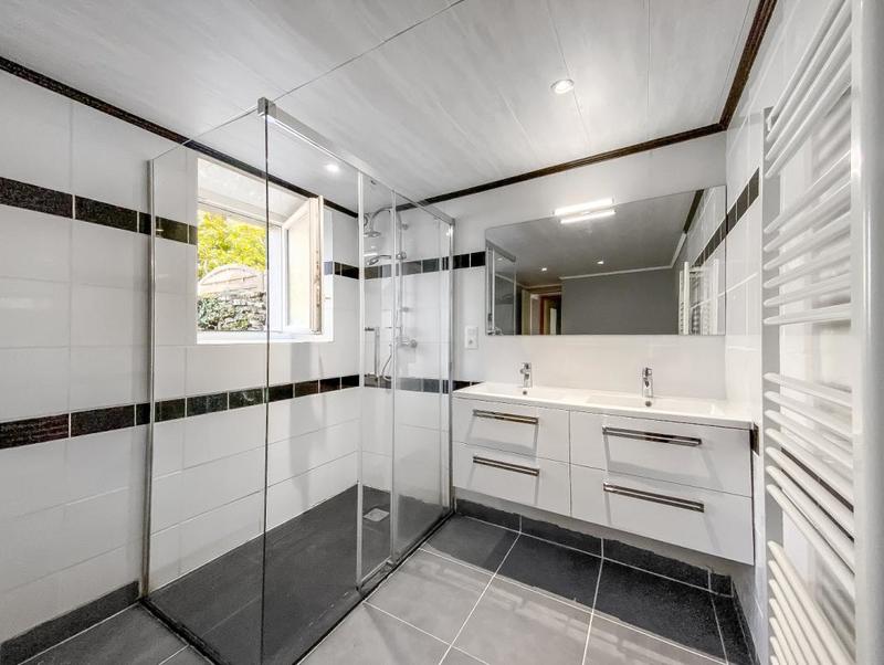 Maison en pierre - 163 m² - 6 pièces