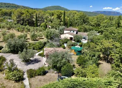 Maison - 187 m² - 6 pièces