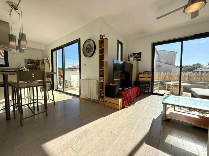 Maison - 88 m² - 4 pièces