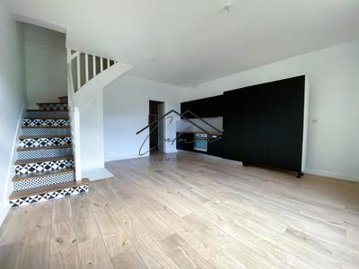 Maison - 92 m² - 4 pièces
