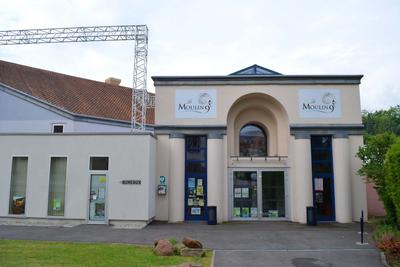 Spectacle de la Revue Scoute : Bloody Mairie