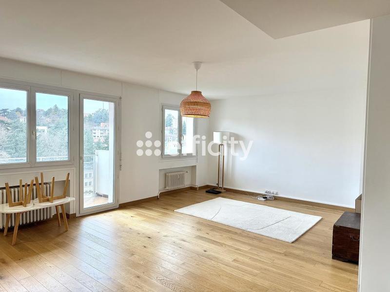 Appartement - 89 m² - 3 pièces